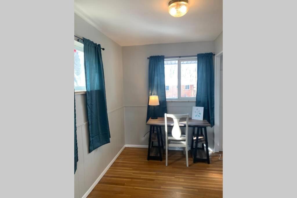 3 King Beds + Bunk Beds On Broadway Βίλα Λίτλτον Εξωτερικό φωτογραφία