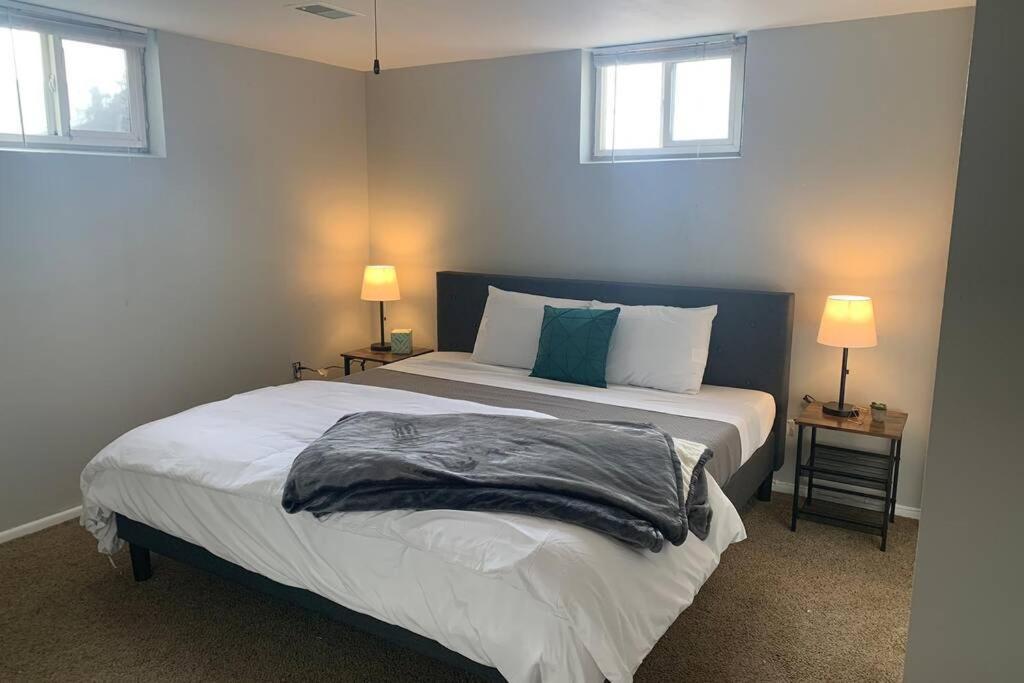 3 King Beds + Bunk Beds On Broadway Βίλα Λίτλτον Εξωτερικό φωτογραφία